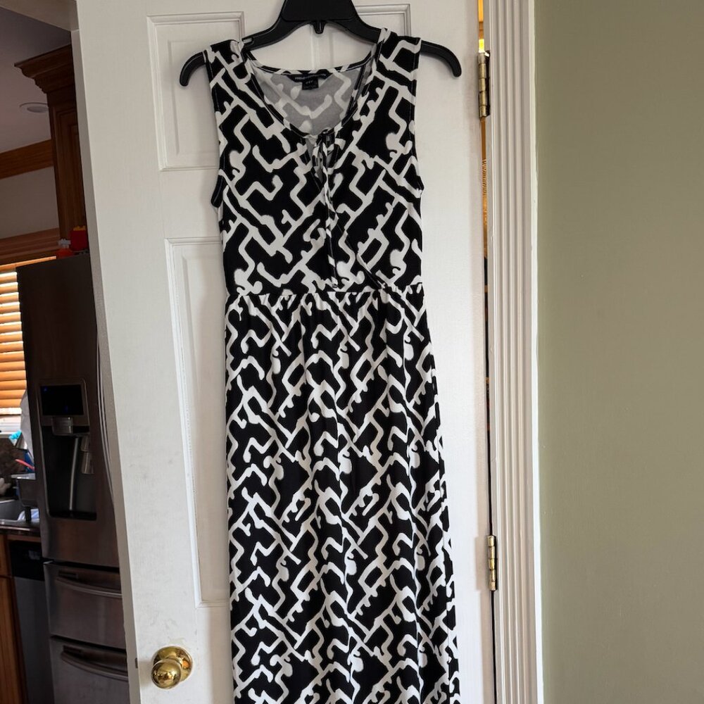 Black & White pattern maxi dress
